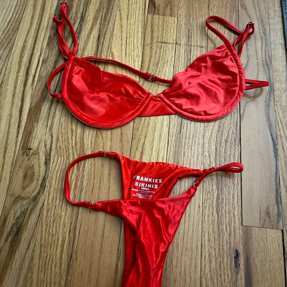 Frankie’s bikini